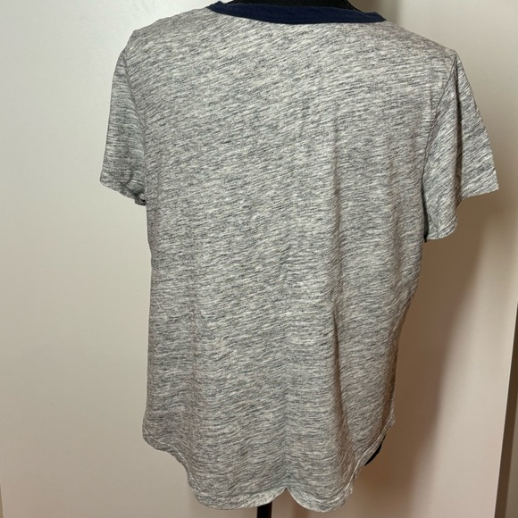 Old Navy ’Stand Together’ Everywear Heather Grey T-shirt size large - Picture 2 of 8
